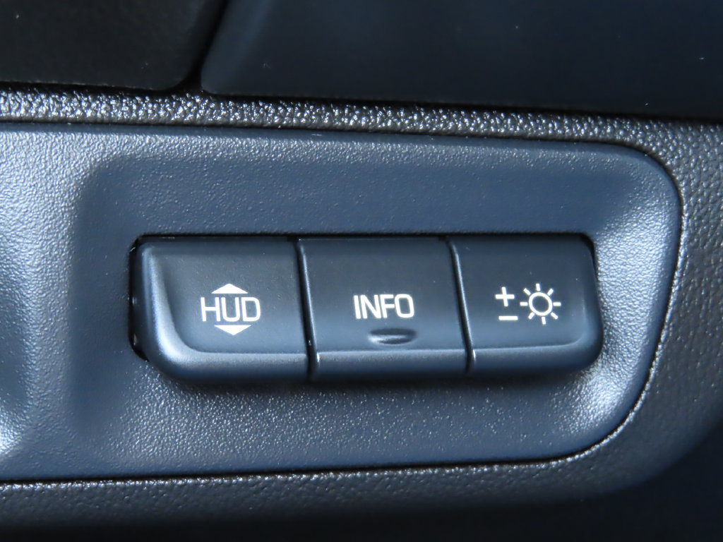 Certified 2022 GMC Acadia Denali w/ GMC Pro Grade Package AWD/4WD image 12