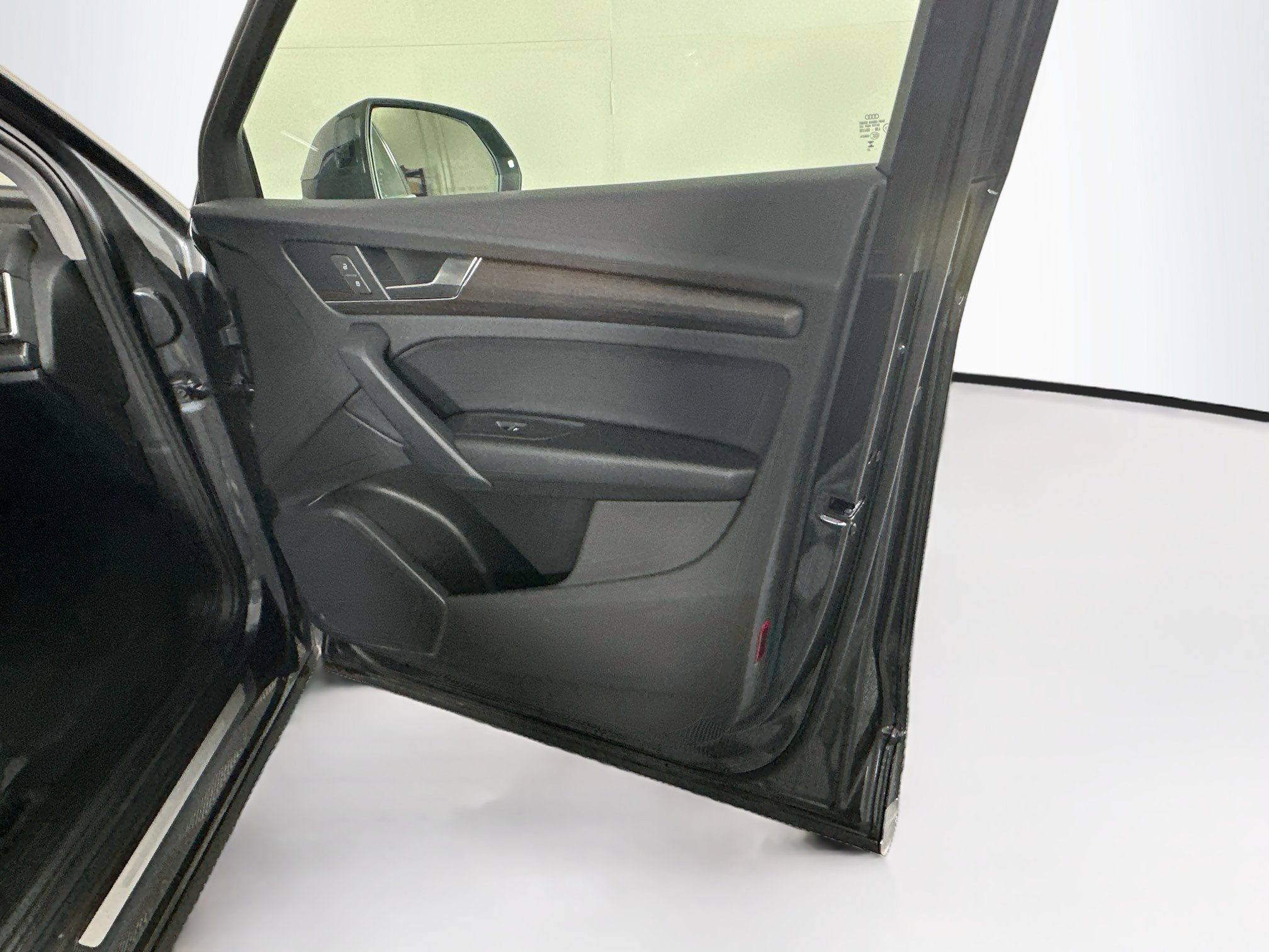Used 2023 Audi Q5 2.0T Premium w/ Convenience Package AWD/4WD image 34