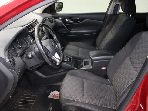 Used 2017 Nissan Rogue Sport SV w/ SV All-Weather Package FWD image 16