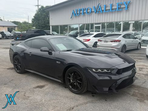 Used 2024 Ford Mustang GT Premium RWD image 1