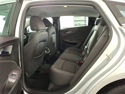 Used 2022 Chevrolet Malibu LT image 13