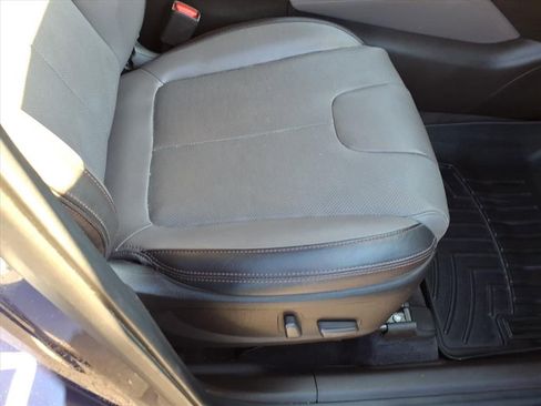 Used 2020 Hyundai Santa Fe Limited image 17