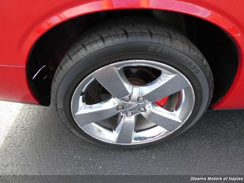 Used 2011 Dodge Challenger SE image 17