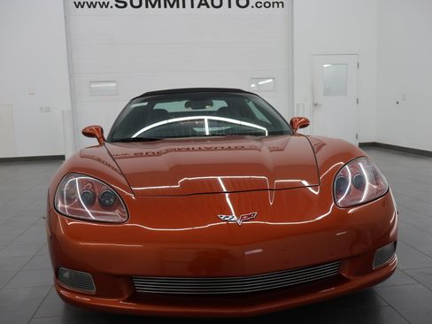 Used 2005 Chevrolet Corvette Convertible w/ Preferred Equipment Group RWD image 18
