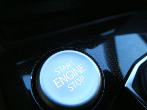 New 2026 Volkswagen Taos SEL AWD/4WD image 31