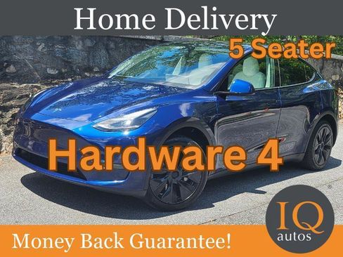 Used 2024 Tesla Model Y Long Range RWD image 1