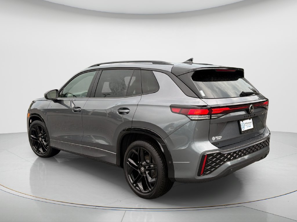 New 2026 Volkswagen Tiguan SE R-Line FWD image 7