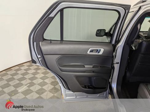 Used 2011 Ford Explorer XLT w/ 202A Rapid Spec Order Code AWD/4WD image 34