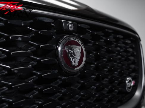 Used 2021 Jaguar F-PACE SVR AWD/4WD image 14