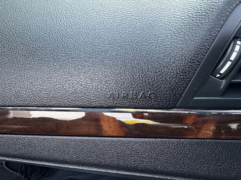 Used 2011 Mercedes-Benz E 350 Cabriolet image 26