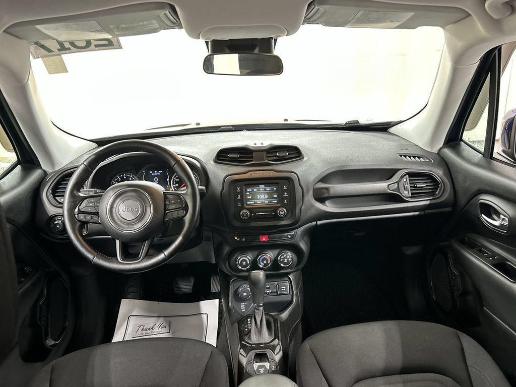 Used 2017 Jeep Renegade Altitude AWD/4WD image 18