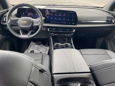 Certified 2026 Chevrolet Traverse LT AWD/4WD image 5