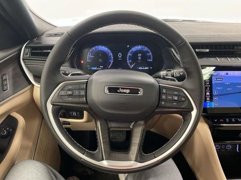 New 2026 Jeep Grand Cherokee Limited image 19