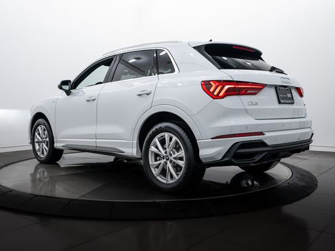 Certified 2023 Audi Q3 2.0T Premium w/ Convenience Package image 5