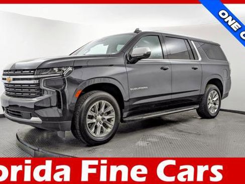 Used 2023 Chevrolet Suburban Premier image 1