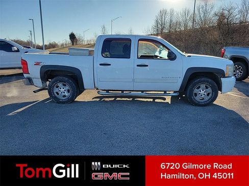 Used 2007 Chevrolet Silverado 1500 LT w/ 1LT Convenience Package image 1