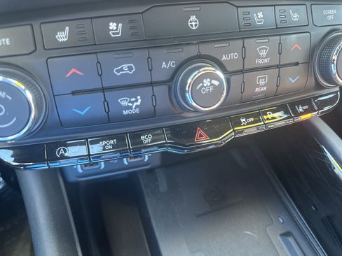 Used 2021 Dodge Durango Citadel image 32