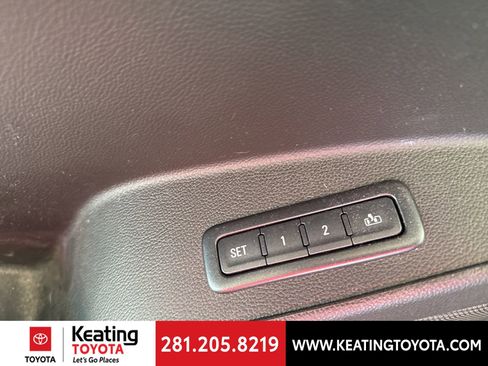 Used 2018 GMC Yukon SLT w/ Open Road Package image 12