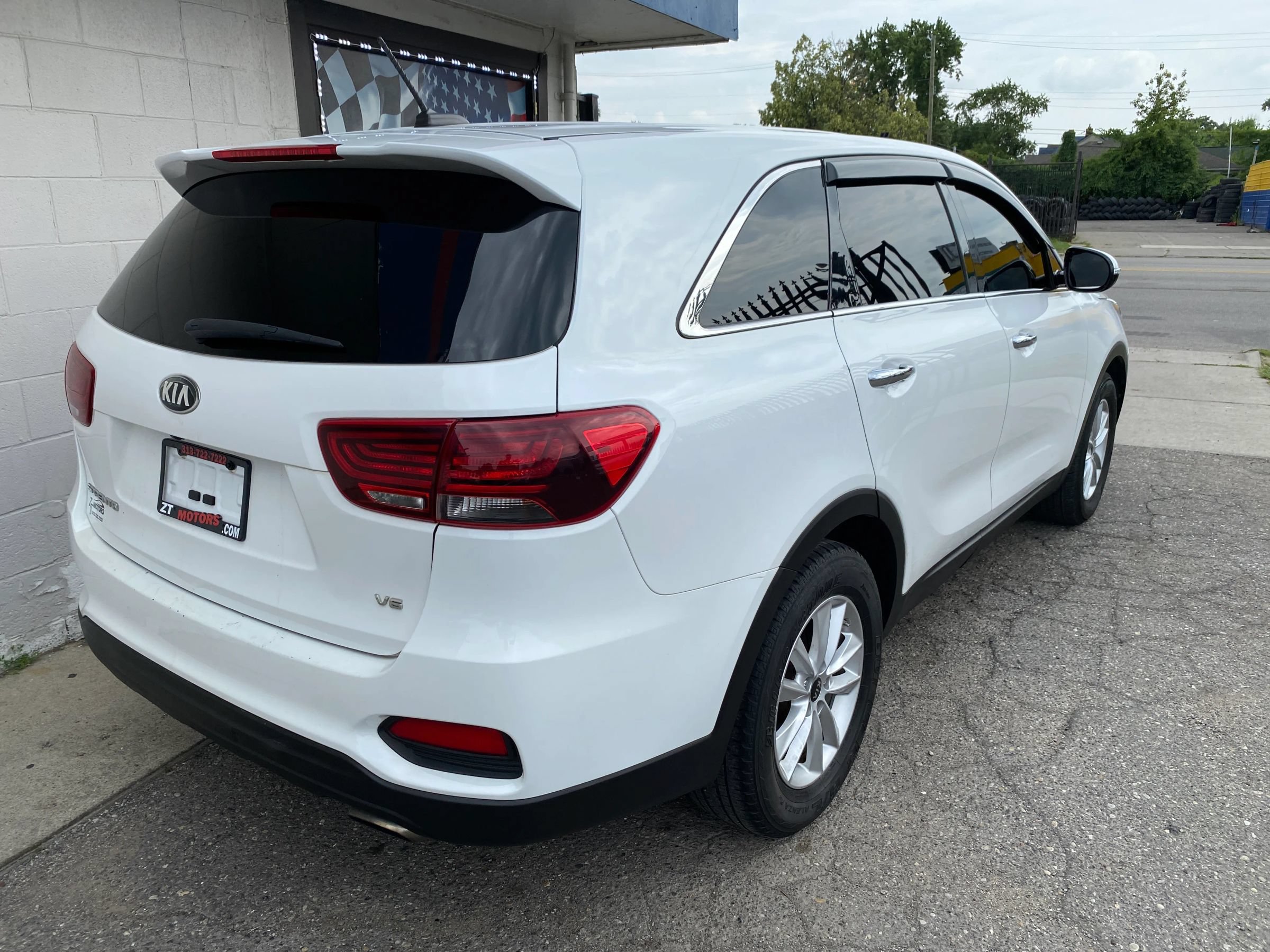Used 2019 Kia Sorento FWD V6 image 8