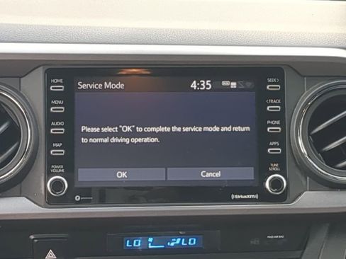 Used 2023 Toyota Tacoma TRD Sport image 16