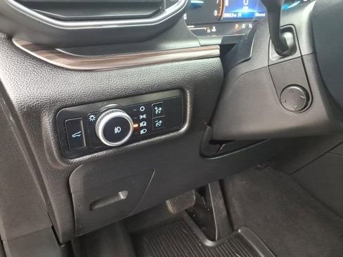 Certified 2023 Ford Explorer Limited w/ Limited Technology Package image 18