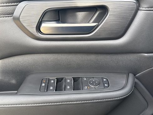 New 2026 Nissan Armada SV image 16