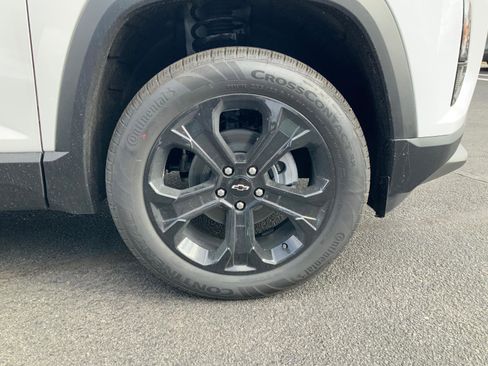 New 2026 Chevrolet Equinox LT w/ Midnight Edition image 9