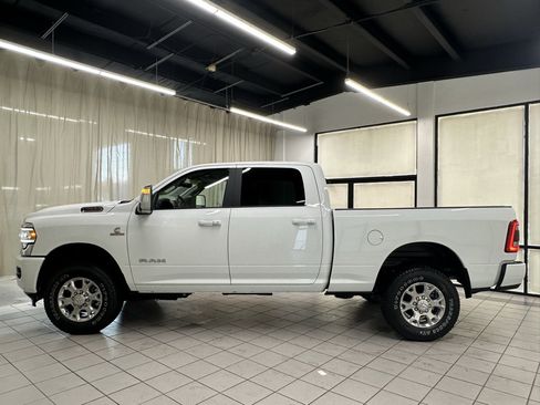 Used 2024 RAM 2500 Laramie w/ Safety Group AWD/4WD image 11