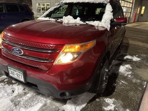 Used 2013 Ford Explorer Limited image 3
