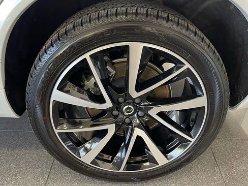 Used 2022 Volvo XC90 T8 Inscription Expression w/ Climate Package AWD/4WD image 23