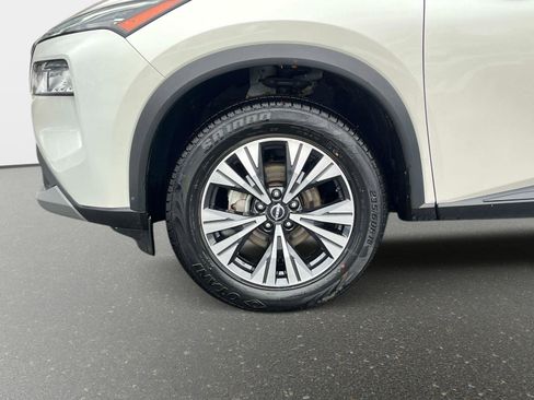 Certified 2023 Nissan Rogue SV image 9