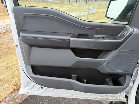 Used 2025 Ford F150 XLT w/ Equipment Group 301A Standard image 17