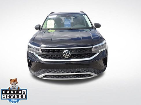 Used 2024 Volkswagen Taos S FWD image 2