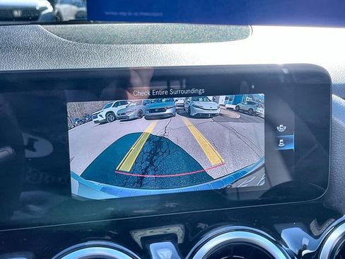 Used 2023 Mercedes-Benz GLA 250 4MATIC image 24