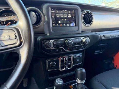 Used 2019 Jeep Wrangler Unlimited Sport S image 31