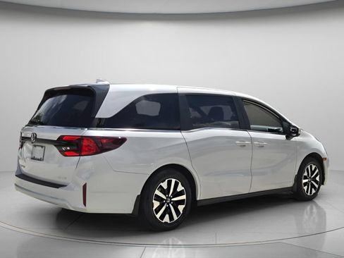 Used 2025 Honda Odyssey EX-L image 7