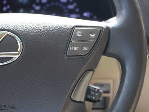 Used 2011 Lexus LS 460 image 22