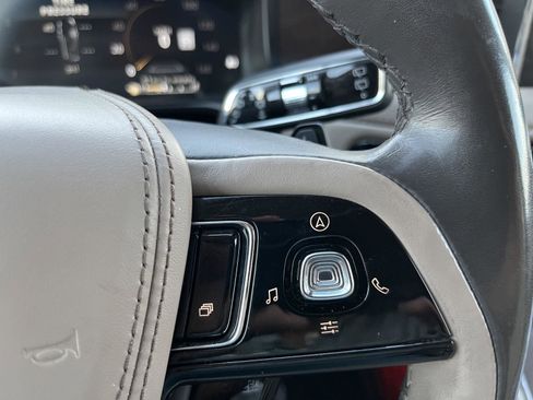 Used 2020 Lincoln Aviator Reserve w/ Equipment Group 201A image 19