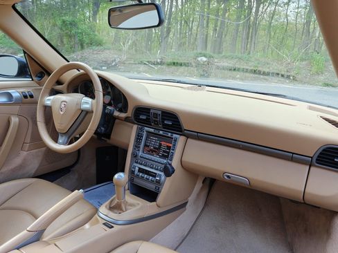Used 2007 Porsche 911 Carrera RWD image 24