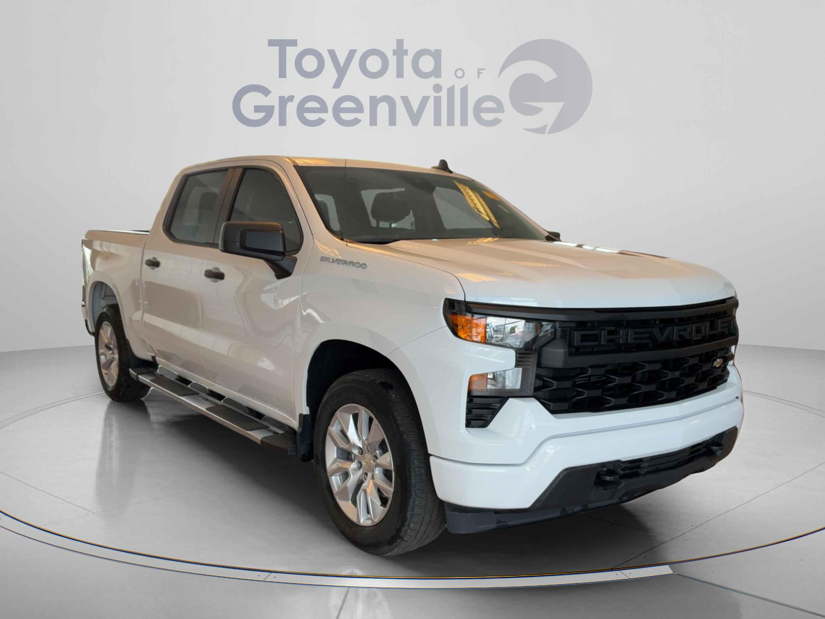 Used 2024 Chevrolet Silverado 1500 Custom RWD image 8