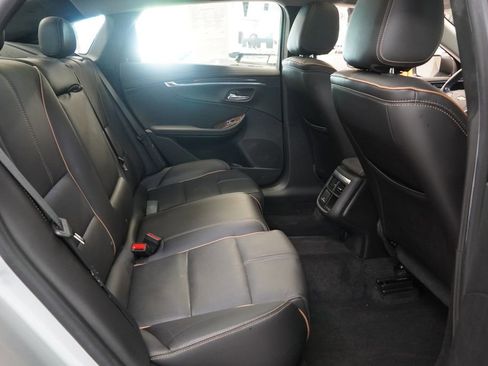 Used 2015 Chevrolet Impala LTZ FWD image 31