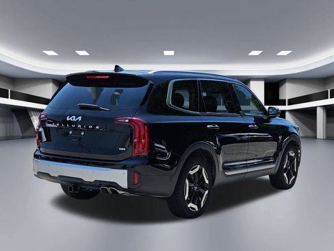 Used 2024 Kia Telluride S w/ S Sunroof Package image 5