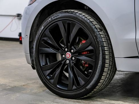 Used 2019 Jaguar F-PACE S image 60