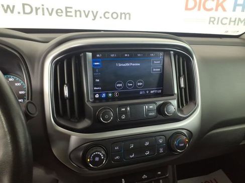 Used 2022 Chevrolet Colorado LT w/ LT Convenience Package AWD/4WD image 18