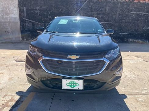 Used 2018 Chevrolet Equinox LT FWD image 2