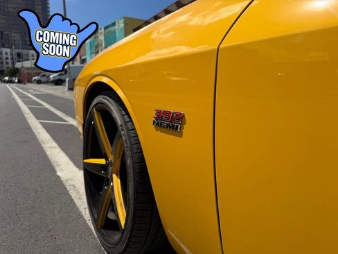 Used 2012 Dodge Challenger SRT8 Yellow Jacket w/ Premium Sound Group RWD image 9