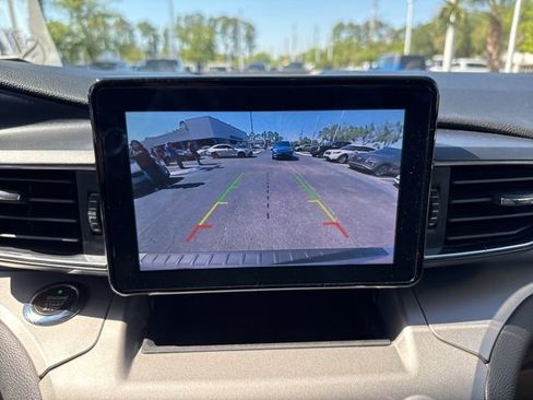 Certified 2021 Ford Explorer XLT w/ Equipment Group 202A RWD image 27
