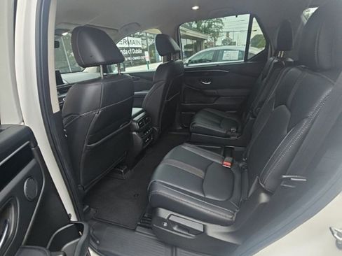 Used 2023 Honda Pilot EX-L image 5