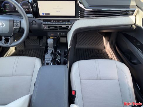 Certified 2026 Toyota Camry XLE image 18