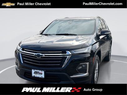 Certified 2023 Chevrolet Traverse LT w/ Rear Camera Mirror Package